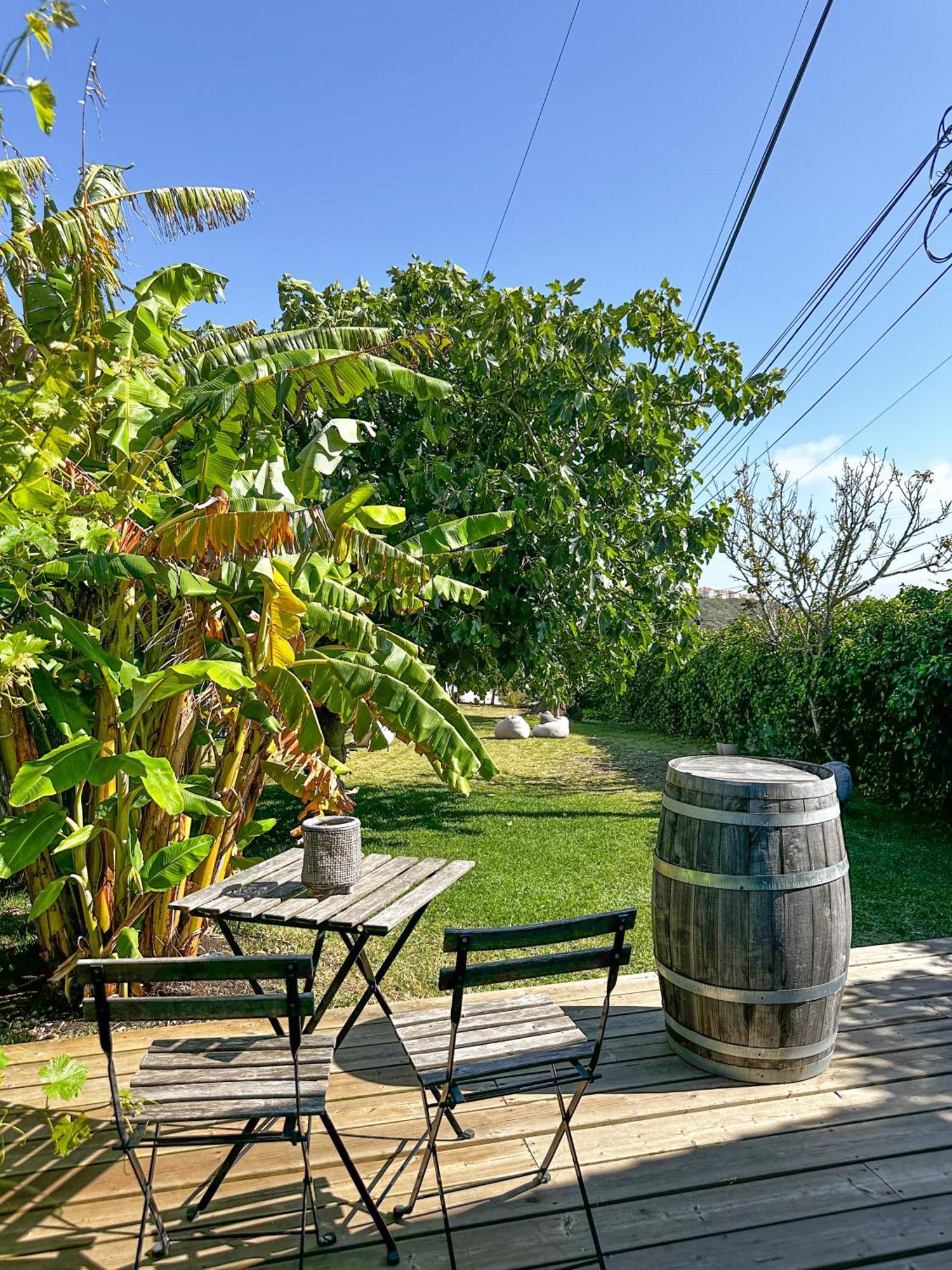 Ocean House - Ribeira D'Ilhas Ericeira Hostel ภายนอก รูปภาพ